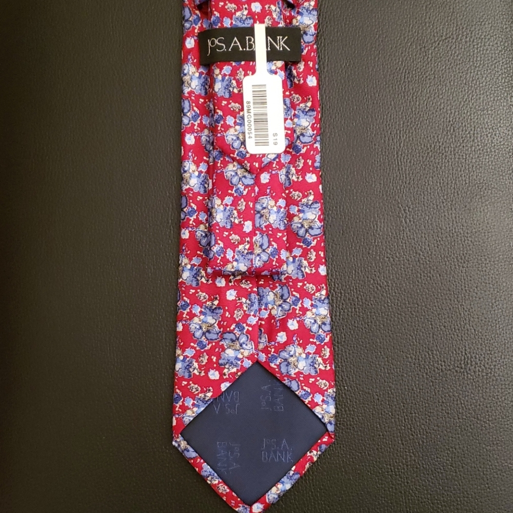 🆕️ Jos. A. Bank Tie